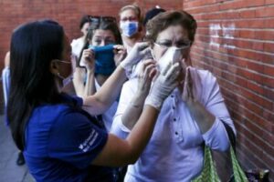 Maduro propone siete días de flexibilización por 14 de cuarentena radical
