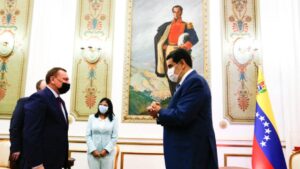 Maduro recibió a viceprimer ministro ruso para firma de acuerdos