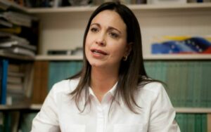 María Corina Machado: "Estamos viendo la disolución de la Nación. El territorio venezolano ha sido entregado a grupos criminales" - AlbertoNews