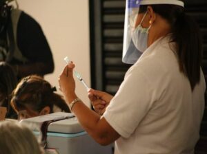 Medida de regreso a clases será revisada y maestros de Caracas, Miranda y La Guaira primeros en recibir la vacuna anticovid