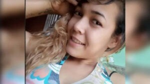 Mujer fue asesinada de un hachazo en la cabeza y enterrada en el patio de su casa