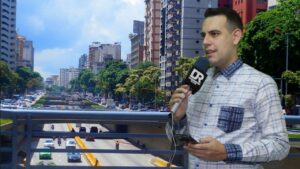 "No puedo llorarlo como se debe", pierde a su papá por Covid-19 y batalla contra el virus
