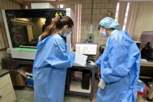Nuevo laboratorio en Maiquetía obliga al viajero hacerse doble prueba PCR para regresar