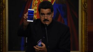 Parlamento madurista busca fortalecer la censura en redes sociales con la Ley Resorte y la Ley del Ciberespacio - AlbertoNews