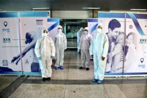 Pasajeros en Aeropuerto de Maiquetía armaron trifulca por pruebas PCR a $60
