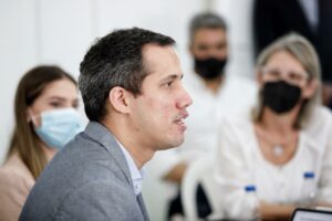 Pdte. (E) Guaidó: Declaramos todo el mes de marzo como el mes de la mujer venezolana. Tomaremos las calles para tomemos las calles para alzar la voz por sus derechos - AlbertoNews