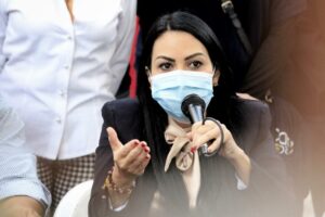 Pensar en la mujer en medio del conflicto es, sin duda, pensar en Venezuela
