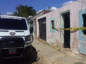 Policía asesinó a su esposa tras una discusión