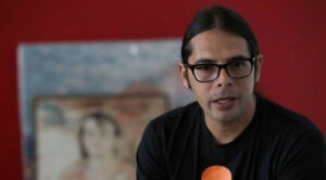 Presentaran una ley para "revisar" las actividades en las redes sociales