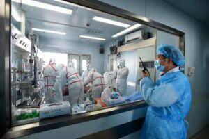 Reabren el debate: OMS no descarta que la COVID-19 haya surgido de un laboratorio chino (Detalles) - AlbertoNews