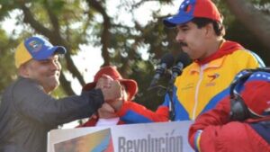 Régimen de Maduro arresta a venezolano que criticó en redes sociales al cantante Omar Enrique, aliado del dictador Maduro - AlbertoNews