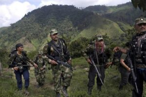 Reportan enfrentamiento entre militares y disidentes de las FARC en La Victoria, Apure