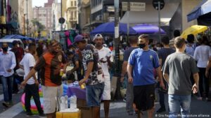 San Pablo se acerca al colapso por la COVID-19: la ciudad brasileña suspendió la actividad religiosa y deportiva - AlbertoNews