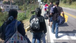 Se hacían pasar por "caminantes" y mira que les incautaron (foto) - Medio de comunicación para la comunidad de Habla Hispana