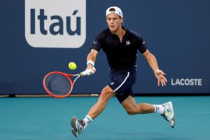 Sebastian Korda da la campanada y derrota a Schwartzman en octavos de final - AlbertoNews