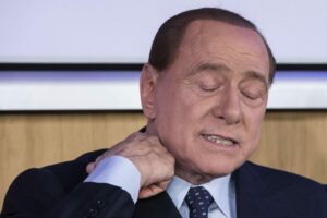 Silvio Berlusconi está hospitalizado desde el lunes - AlbertoNews