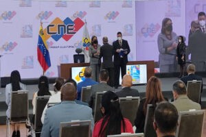 Sociedad civil busca un 'árbitro imparcial' postulando candidatos a rectores del CNE
