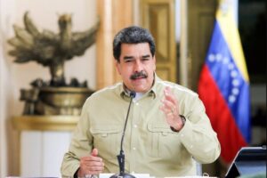 "Te metiste con Venezuela, Facebook": Maduro se queja de que le cerraron su cuenta en la red social