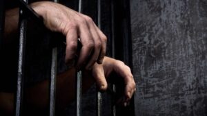 Una Ventana a la Libertad denuncia que el régimen de Maduro suministra gotas de Carvativir a presos en Venezuela (Detalles) - AlbertoNews
