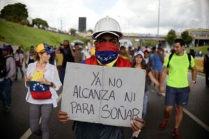 VOA: El paso a paso de la crisis en Venezuela que solo empeora con el pasar de los años
