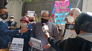 Vecinos y comerciantes protestaron en la calle contra dolarización de tarifas del aseo urbano en Caracas