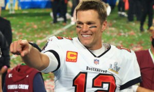 Venden por 1,32 millones un cromo de Tom Brady, el más caro de la historia - AlbertoNews