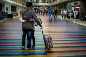 Denuncian falta de transparencia en manejo de bolsas Clap en Gueime