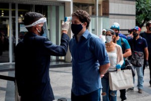 Venezuela superó los 140 mil casos tras llegada de la variante más contagiosa del Covid-19