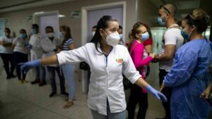 Venezuela tiene el número de reproducción de COVID-19 más alto de la región