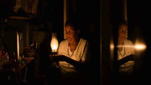 ¡De nuevo! Reportan fallas de luz en varios sectores de Carabobo