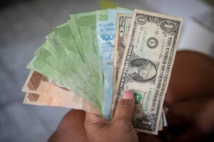 ¡PARA ARRIBA! Dólar paralelo continúa su tendencia en alza y así se cotizó al cierre de jornada de este #4Mar