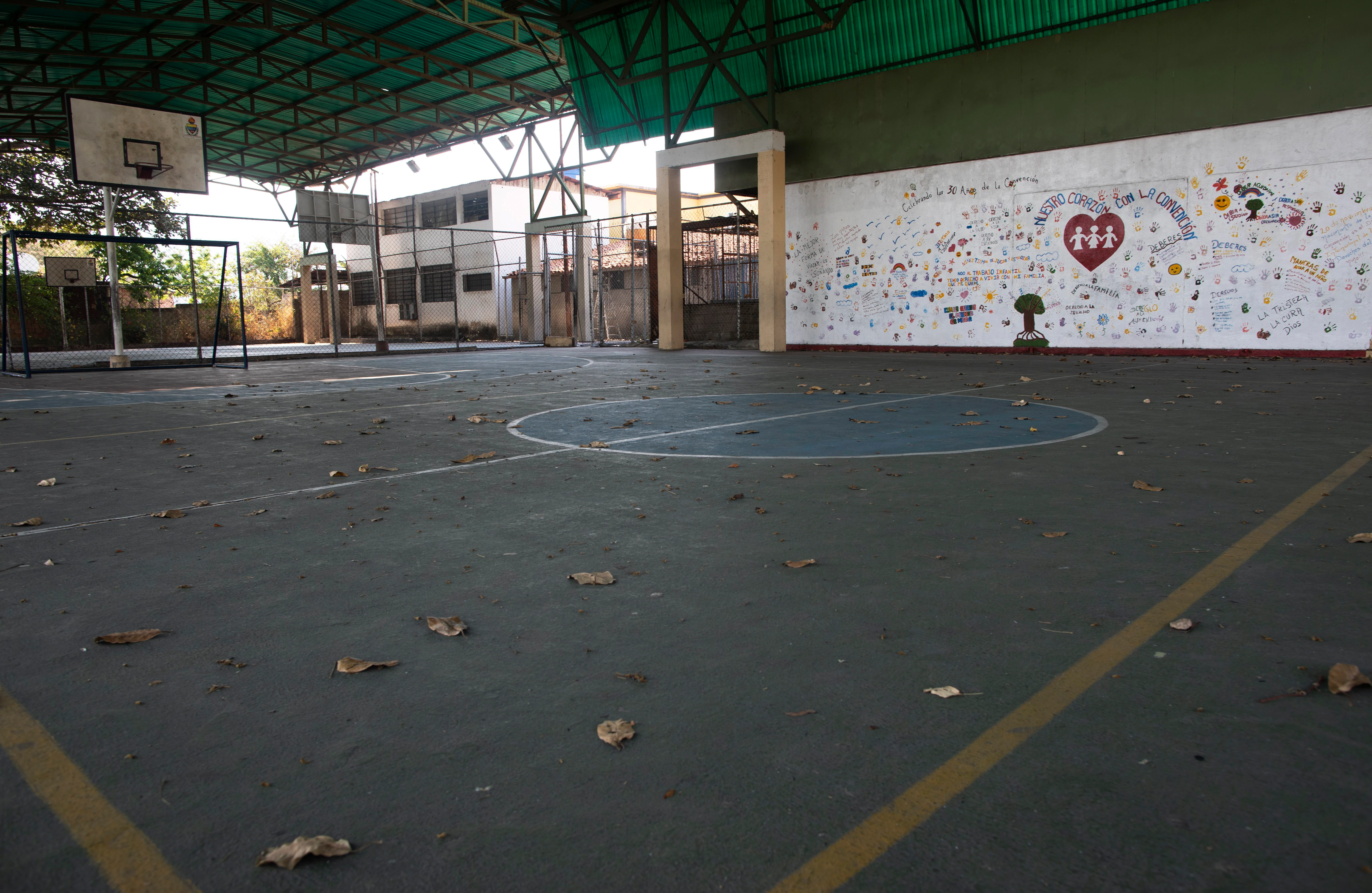 ¿Será segura y viable la reapertura de escuelas en Venezuela en abril? | Voice of America