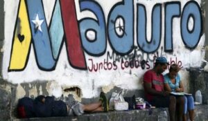 ‘Vivimos azotados por la miseria’: Rechazan aumento de precios de servicios públicos anunciado por Maduro