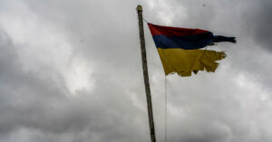 La Comisión de la Verdad de Colombia pide cambios al ejército y critica la política de EE. UU.
