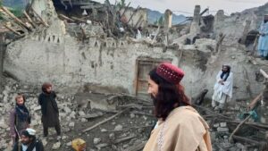 Al menos 1.000 muertos deja terremoto en Afganistán