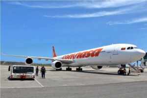 Avión venezolano-iraní de Conviasa que volaba rumbo a Argentina fue desviado a Bolivia por miedo a que también sea retenido (+Detalles)