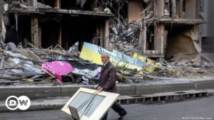 Cuatro explosiones sacuden un histórico distrito de Kiev | El Mundo | DW