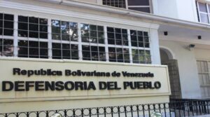 Defensoría del Pueblo insta a migrantes venezolanos a denunciar maltratos