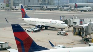 Delta Air Lines aumenta el pronóstico de ventas a niveles previos a la pandemia