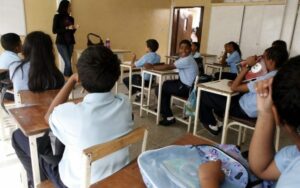 Deserción de docentes afecta la calidad de la educación venezolana