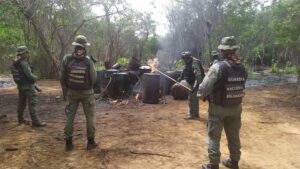 Destruyen centro clandestino de combustible artesanal en Mara