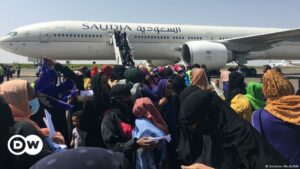 Detenidos, humillados y deportados: migrantes etíopes en Arabia Saudí | El Mundo | DW