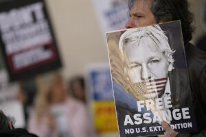 El Gobierno britnico da luz verde a la extradicin de Assange
