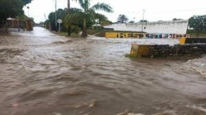 Fuertes lluvias afectan varios municipios