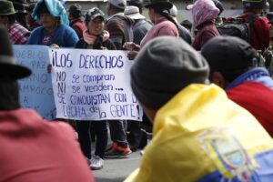 Gobierno de Ecuador llegó a un acuerdo con los indígenas para poner fin a las protestas