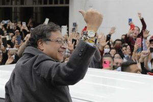 Gustavo Petro, el primer izquierdista que llega a presidencia de Colombia