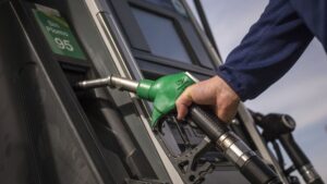 La gasolina registra el mayor repunte diario en el Reino Unido en 17 años
