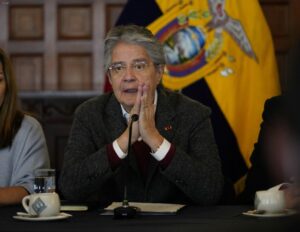 Lasso dicta estado de excepción en tres provincias afectadas por paro en Ecuador
