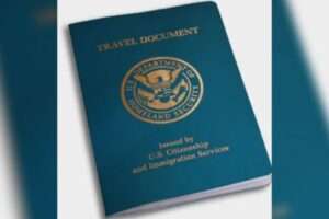 Lo que deben saber los venezolanos en EEUU que no tienen pasaporte para viajar fuera del país