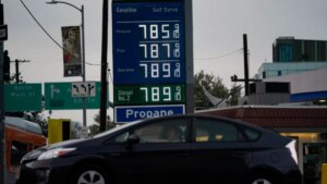 Los precios se disparan en las gasolineras de todo el mundo